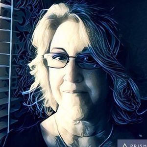 Meet your Posher, Leslie